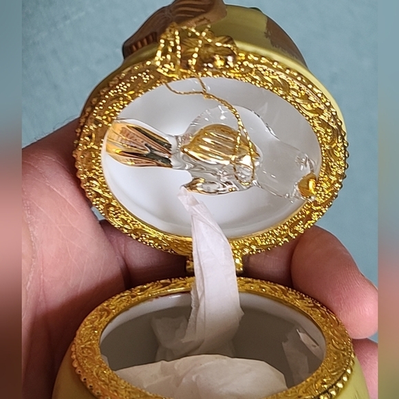 Partridge and Pear tree Trinket box, ceramic Romans - Picture 2 of 9